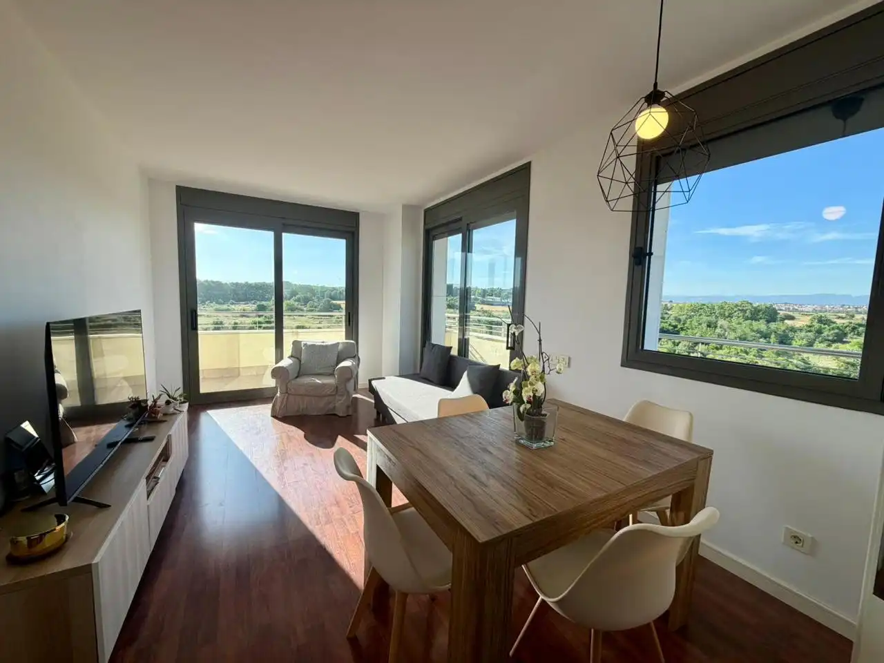 Sala de estar de Piso en venta en Montcada i Reixac con Aire acondicionado, Calefacción y Parquet