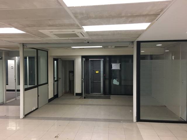 Local comercial en Alquiler en Passeig d'Urrutia en La Guineueta