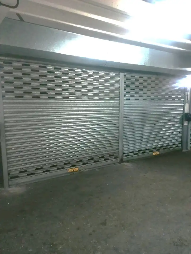 Garage zur Miete in Gijón 