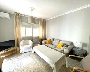 Living room of Flat to rent in  Sevilla Capital  with Air Conditioner and Terrace