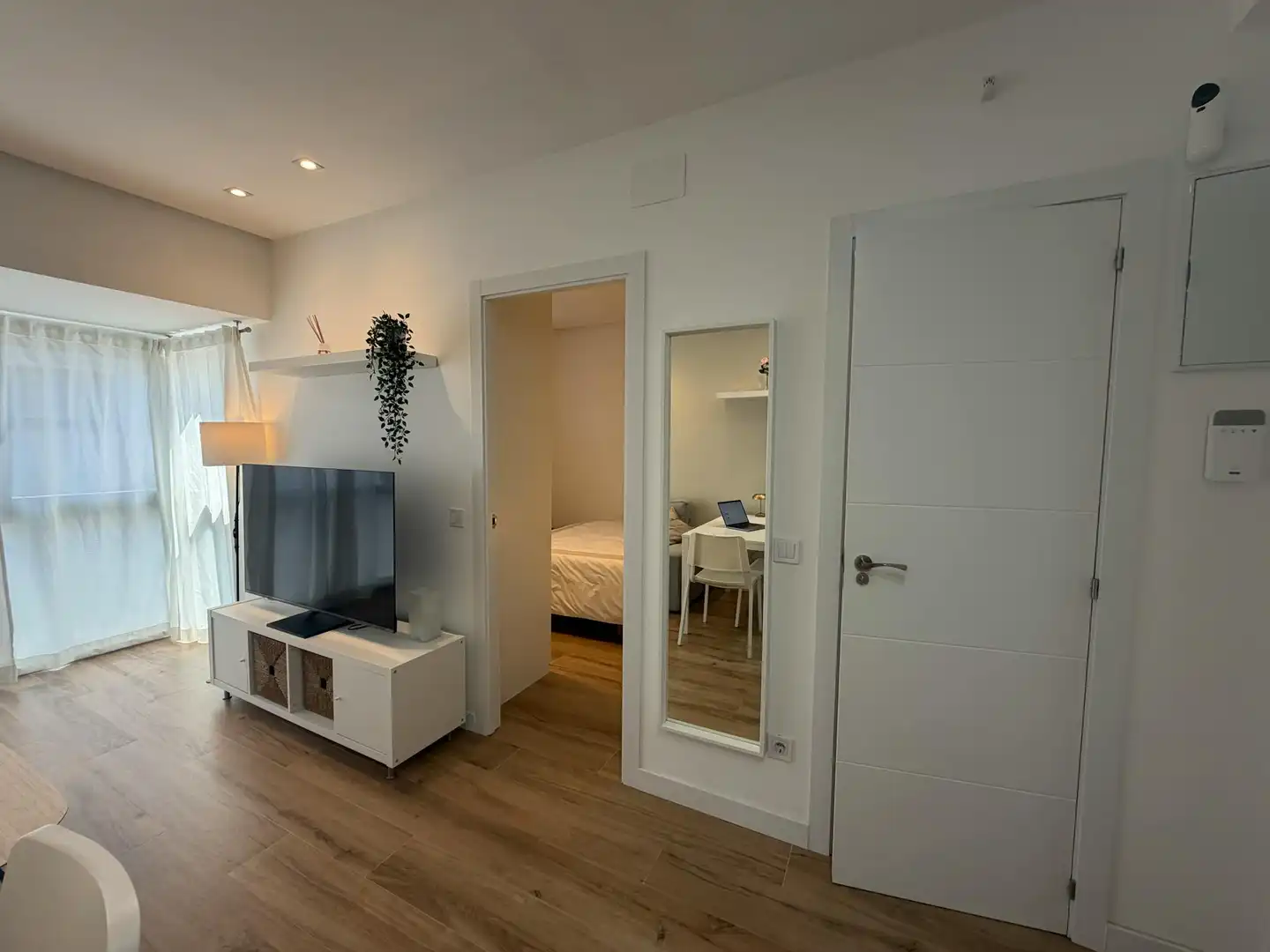 Bedroom of Flat for rent in Madrid  with Air Conditioner, Heating and Furnished