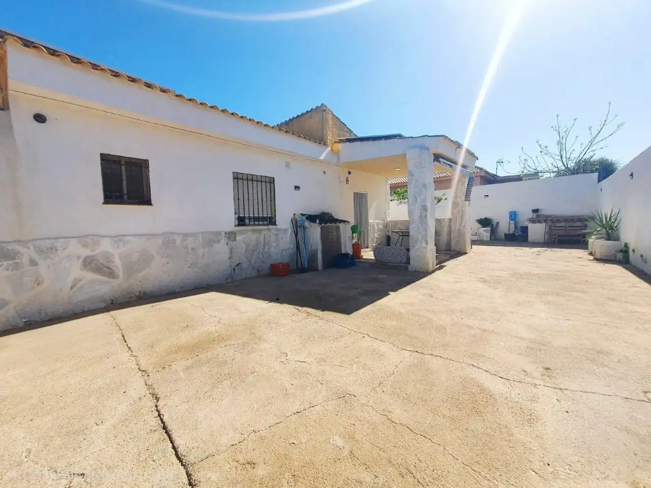 Vista exterior de Casa o xalet en venda en Pedralba amb Calefacció, Jardí privat i Terrassa