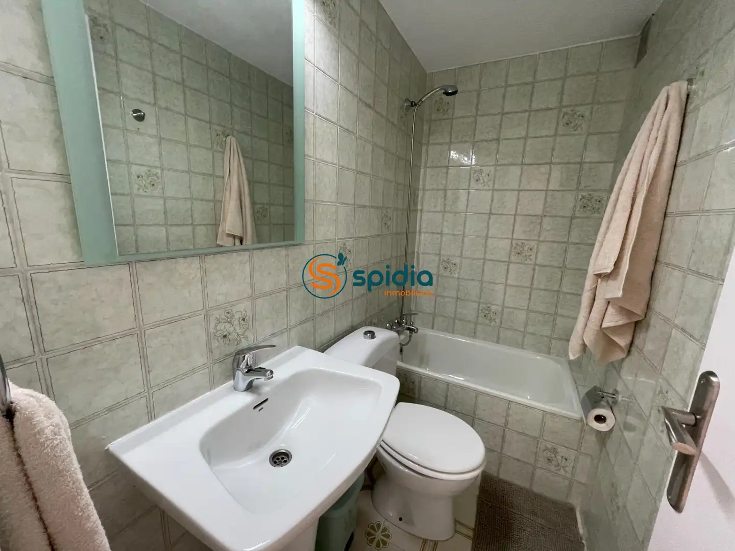Baño de Apartamento de alquiler en Águilas con Balcón