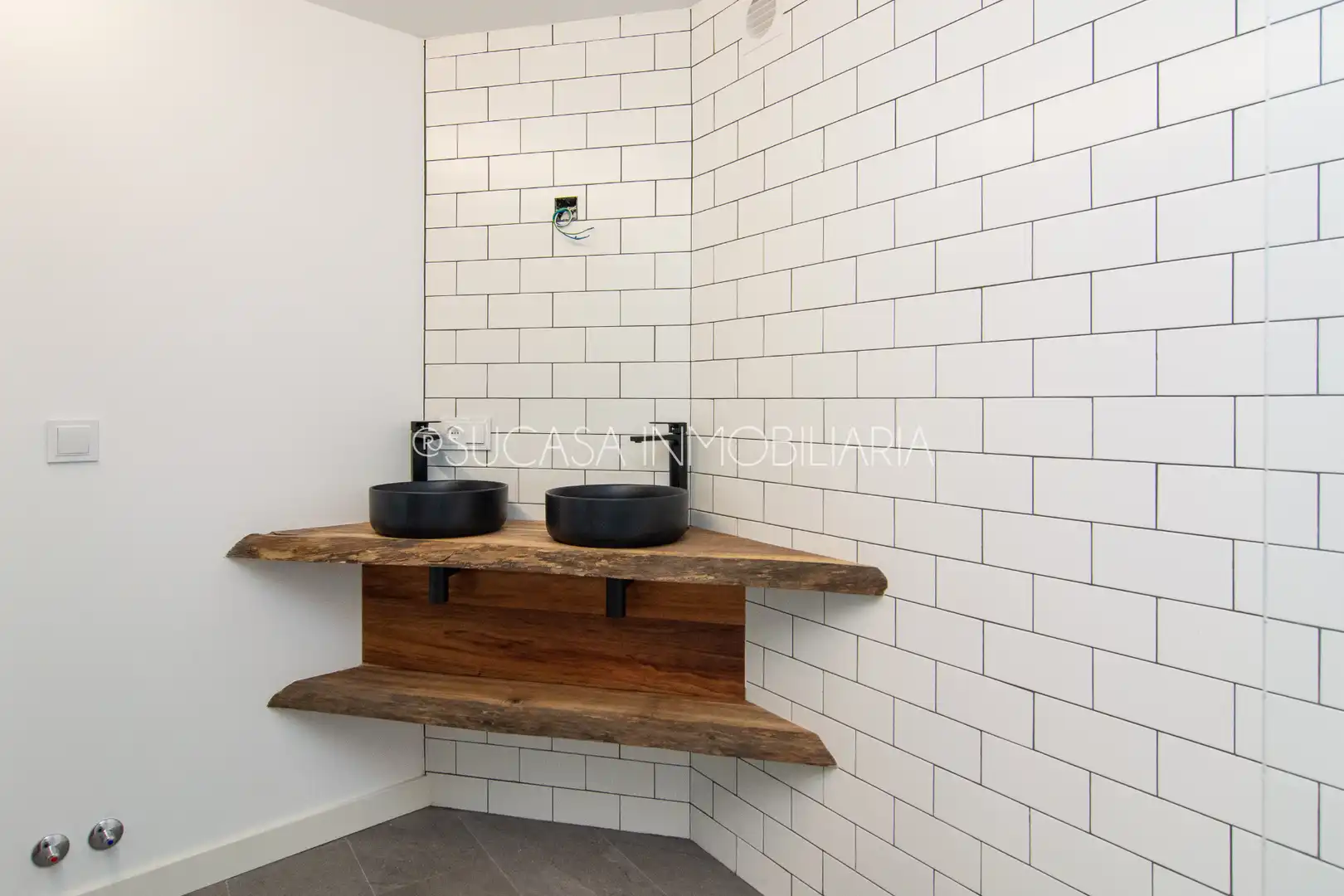 Bany de Loft de lloguer en A Coruña Capital  amb Calefacció, Parquet i Forn