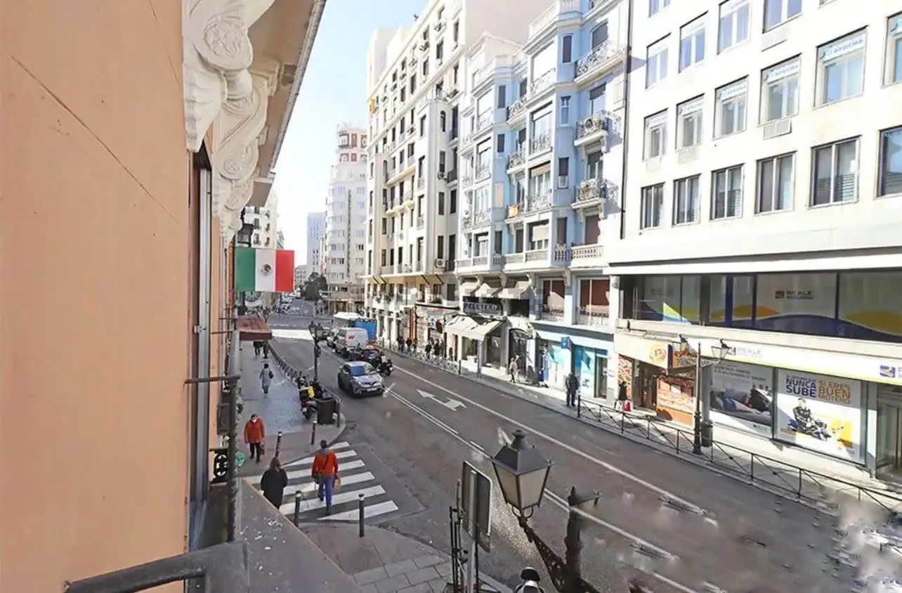 Vista exterior de Pis de lloguer en Madrid amb Calefacció, Moblat i Forn