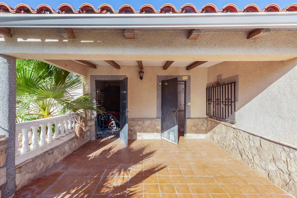 Terrace of Houses for sale in Montroi / Montroy, Valencia