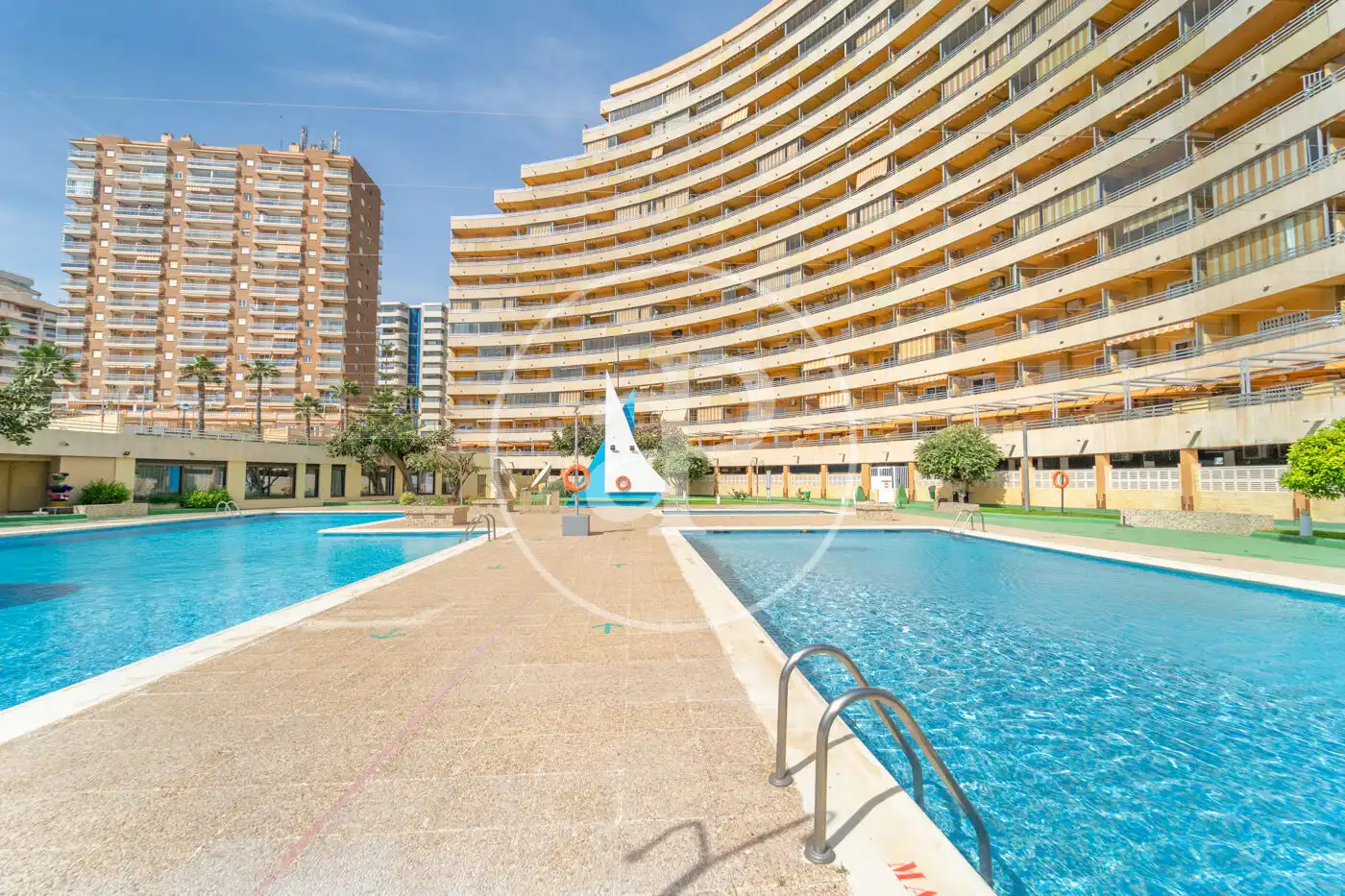Piscina de Piso en venta en Calpe / Calp con Calefacción, Jardín privado y Terraza