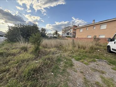 Terreno residencial en venta en Cadi
