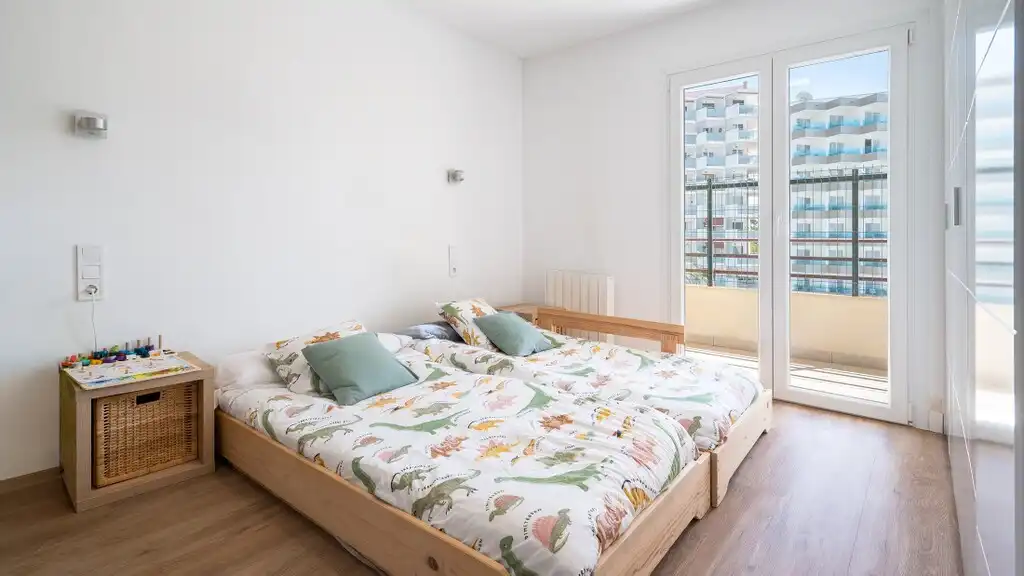 Habitación de Apartamento en venta en Calvià con Aire acondicionado, Terraza y Trastero