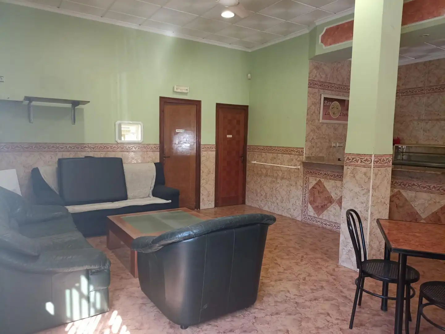 Commercial properties for sale in Benissanó  with Air Conditioner