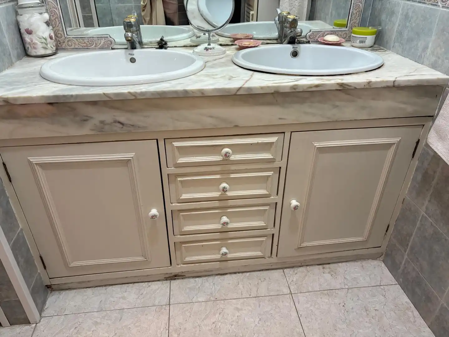 Baño de Piso en venta en Algeciras