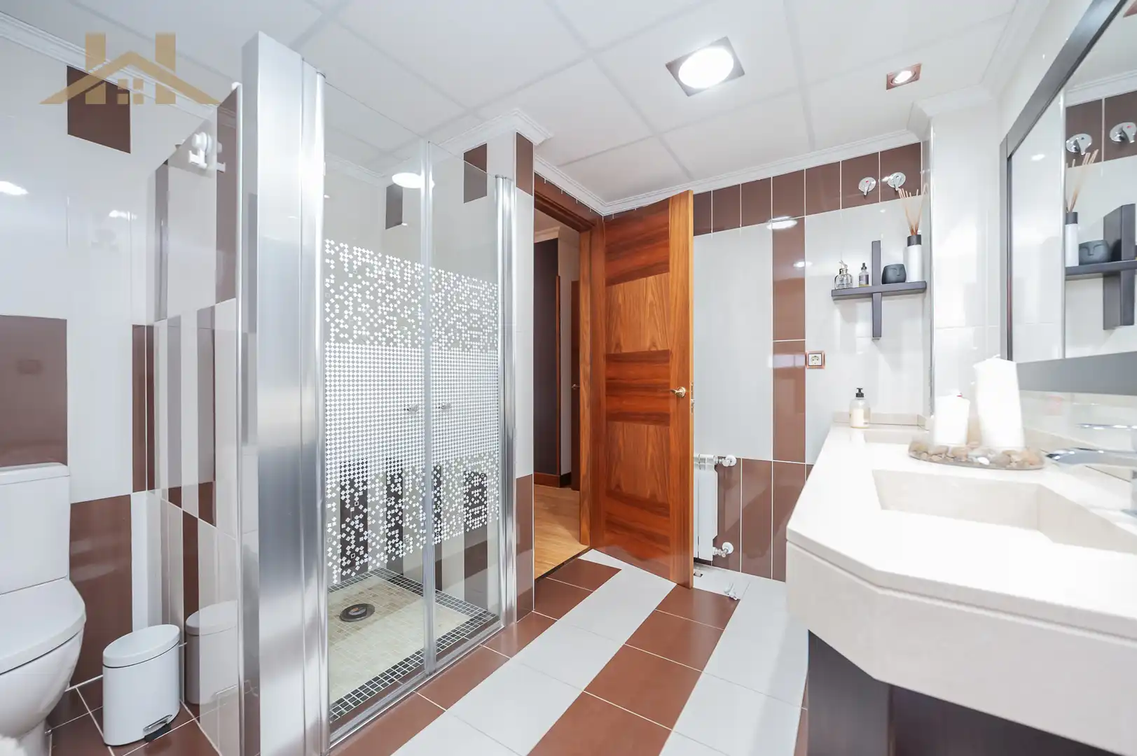 Bathroom of Houses for sale in La Montaña - El Cortijo