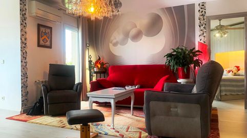 Amplio y acogedor piso reformado en venta a solo 100 metros del mar, en el corazón de Roses La Cuana., immagine 3
