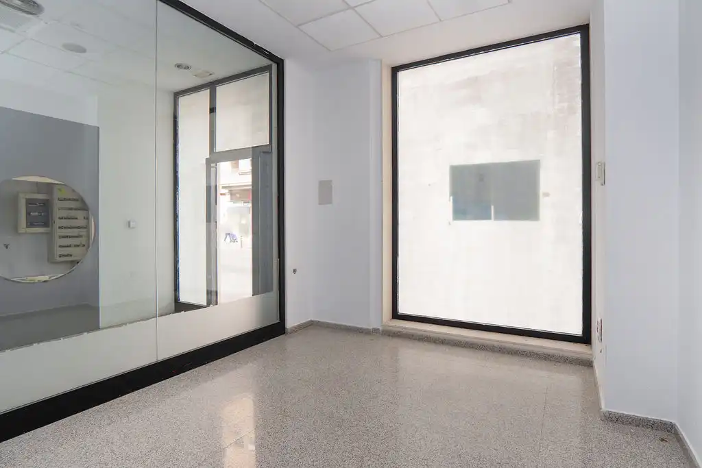 Local comercial de lloguer a C/ Jerónimo Santa Fe, imagen 7