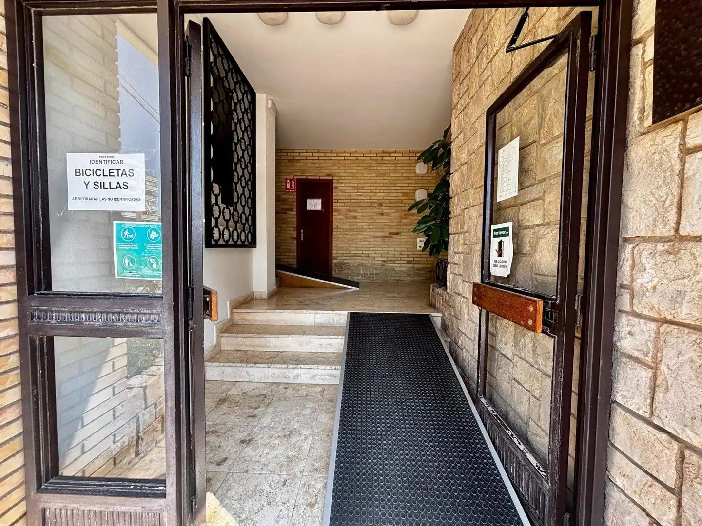 Apartament en venda en Gandia amb Jardí privat, Terrassa i Balcó