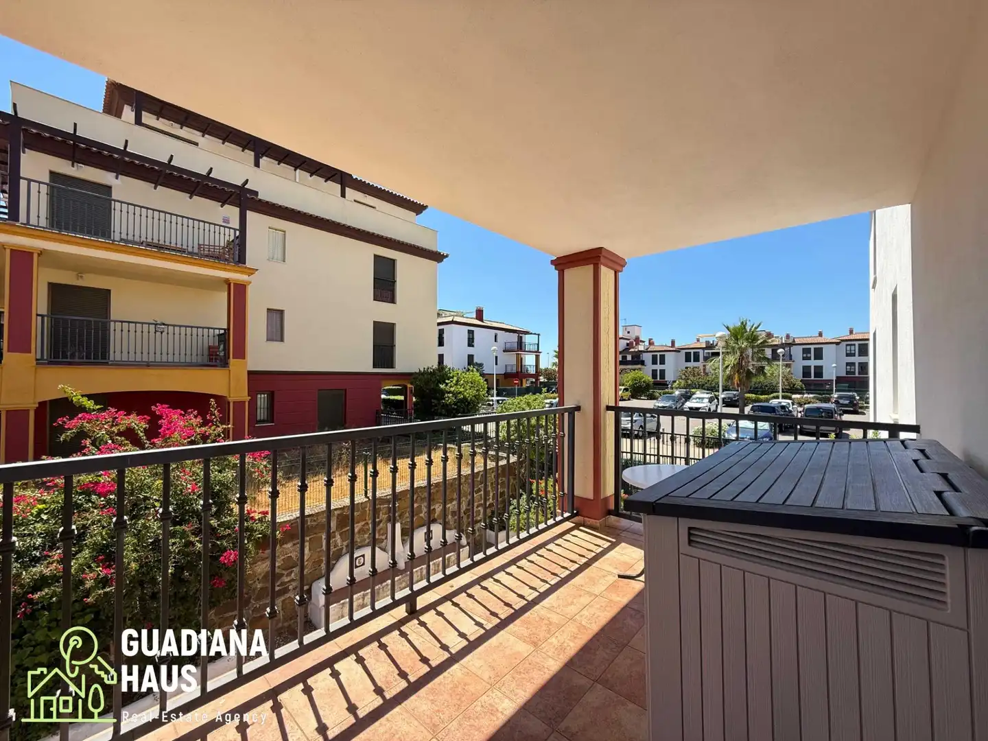 Vista exterior de Apartament en venda en Ayamonte amb Jardí privat, Terrassa i Piscina comunitària