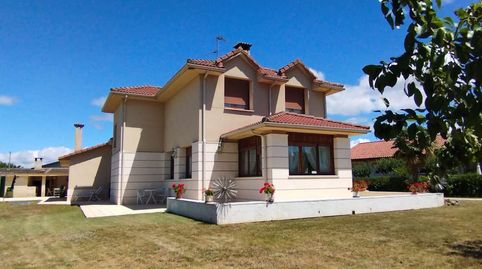 Foto 2 de Casa o chalet en venta en Medina de Pomar, Burgos