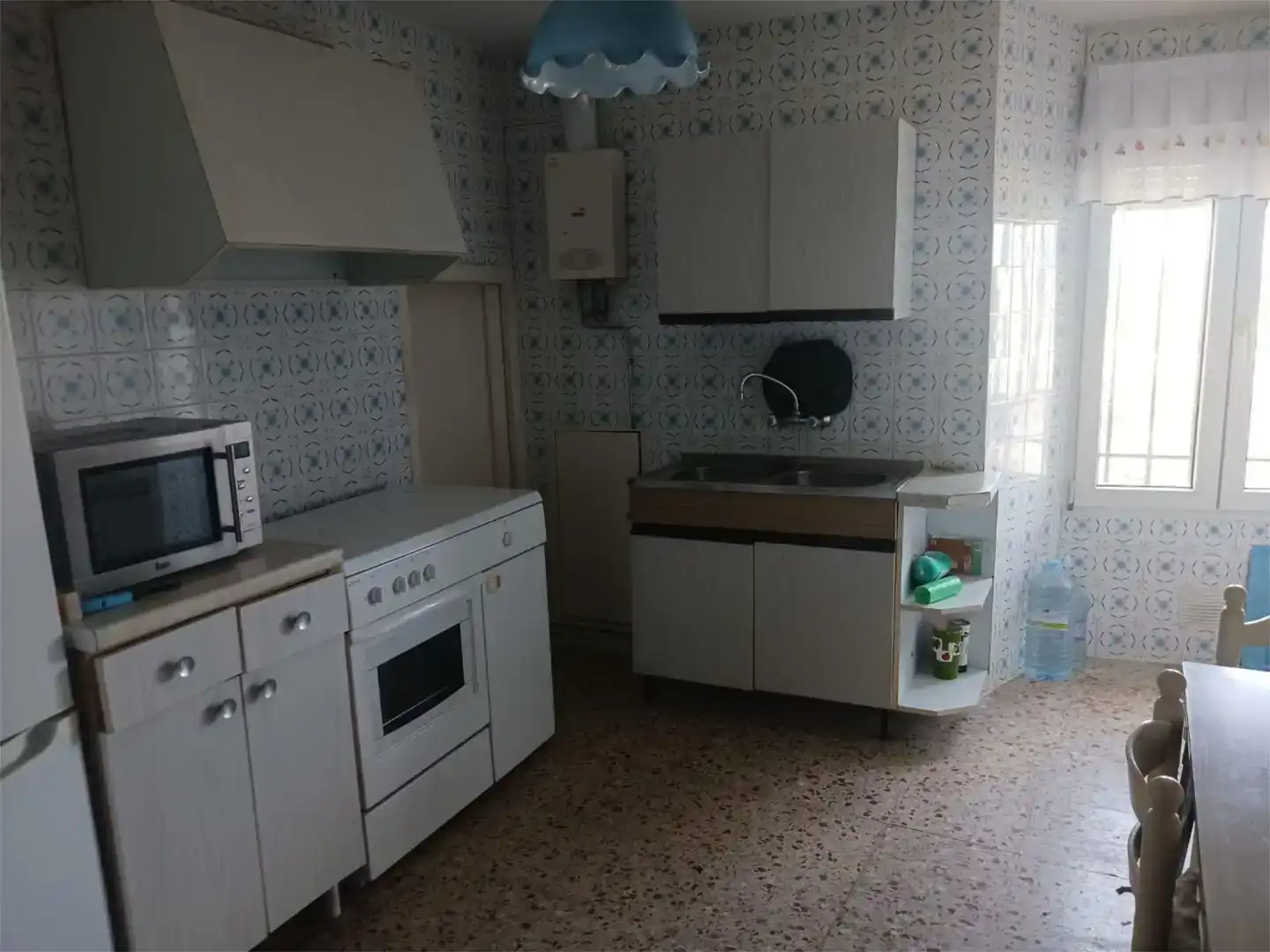 Cuina de Finca rústica en venda en Aguilar de Campos amb Jardí privat i Moblat