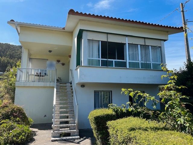 Exterior view of House or chalet for sale in Valdoviño  with Private garden, Storage room and Oven