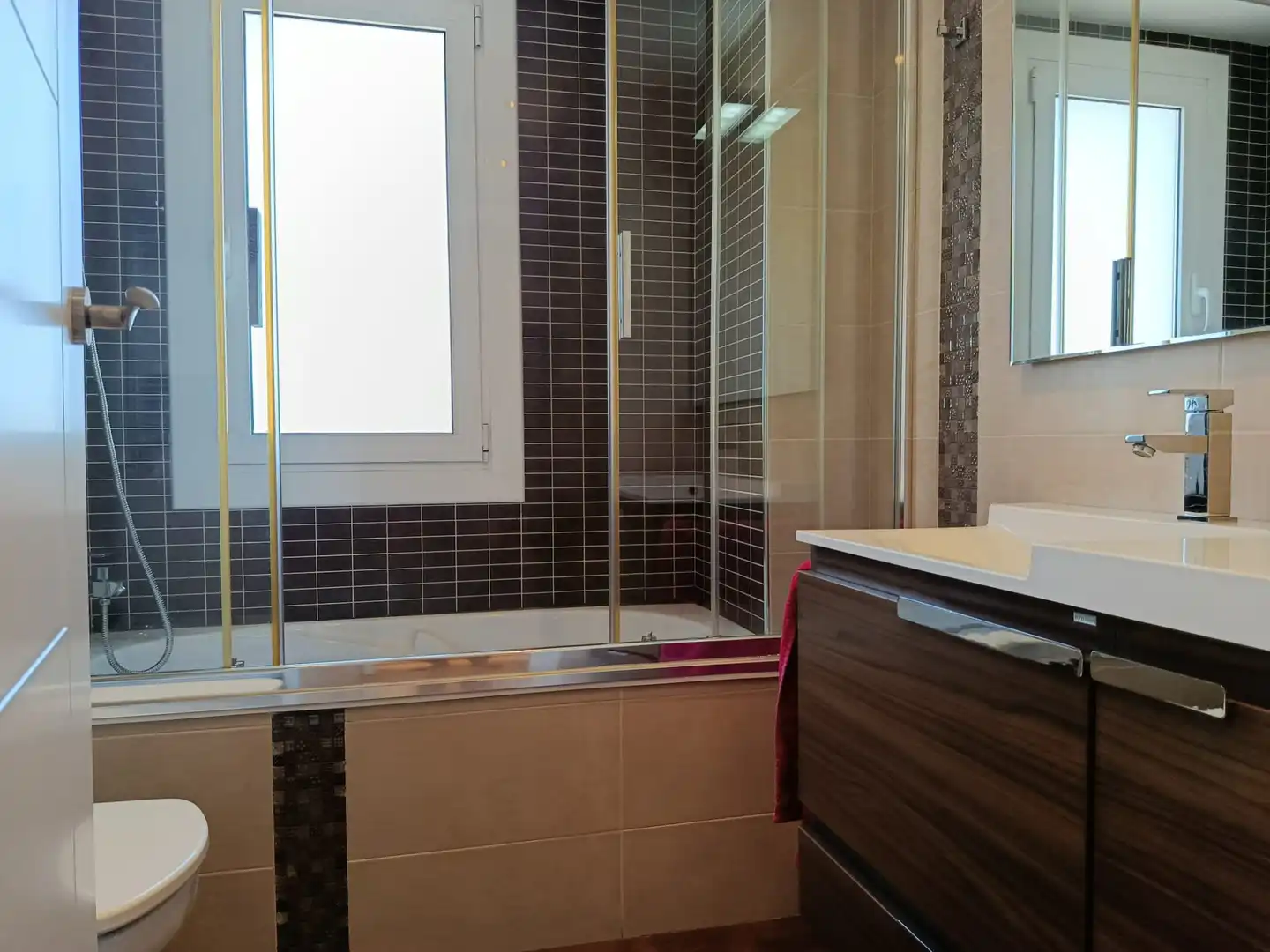 Baño de Piso en venta en Badalona con Aire acondicionado, Calefacción y Parquet