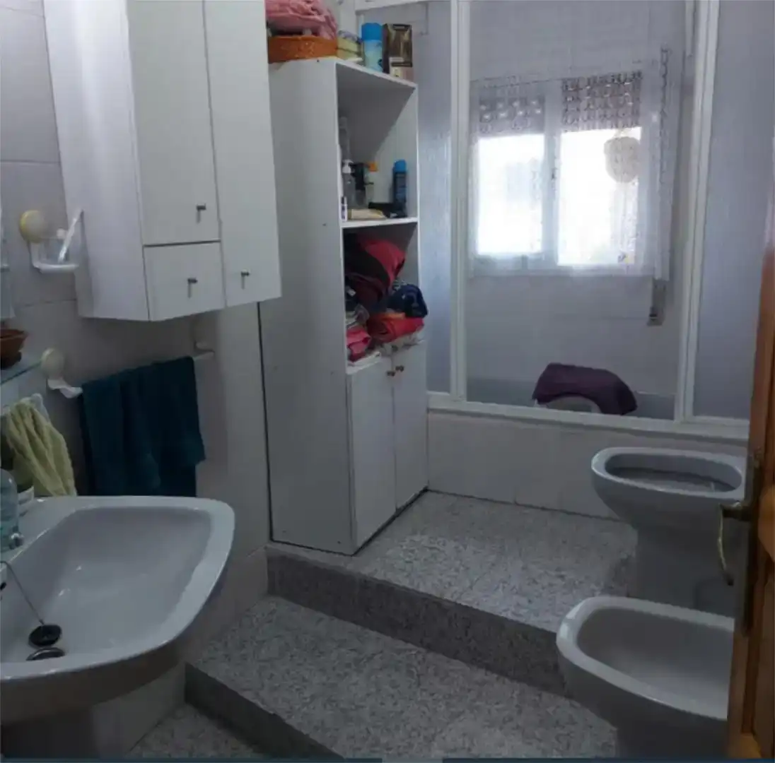 Baño de Casa adosada en venta en Graja de Iniesta con Trastero, Amueblado y Horno
