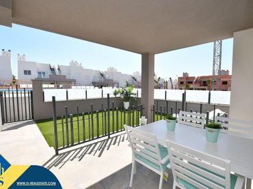 Bungalow avec piscine à vendre à San Miguel de Salinas