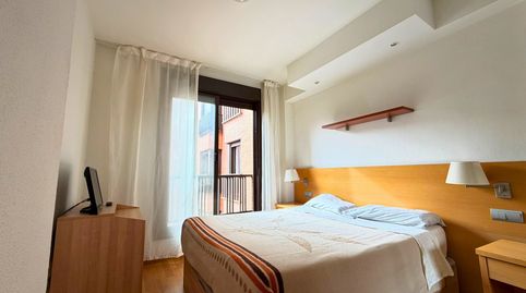 Foto 5 de Apartamento en venta en Calle de Campezo, Rejas, Madrid Capital