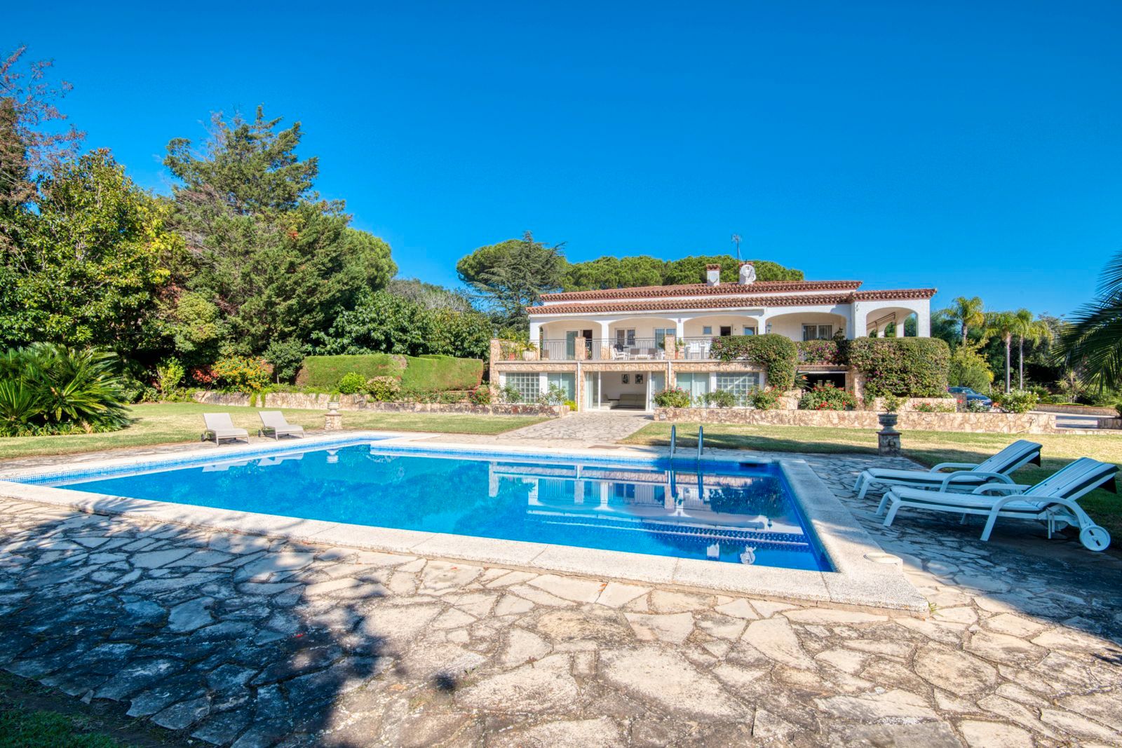Jardí de Finca rústica en venda en Sant Feliu de Guíxols amb Aire condicionat, Calefacció i Jardí privat
