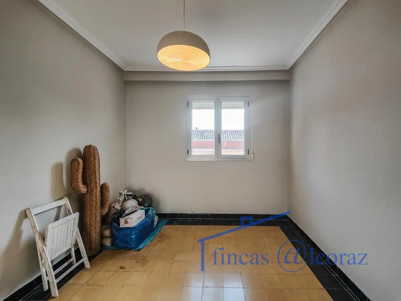 Piso en venta en Huesca con Calefacción y Terraza