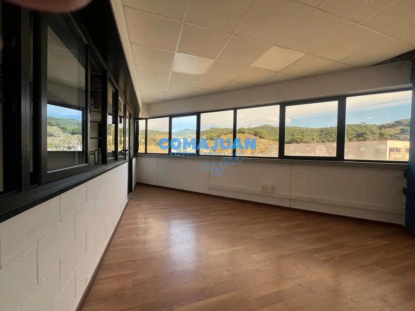 Industrial buildings for rent in Canet de Mar