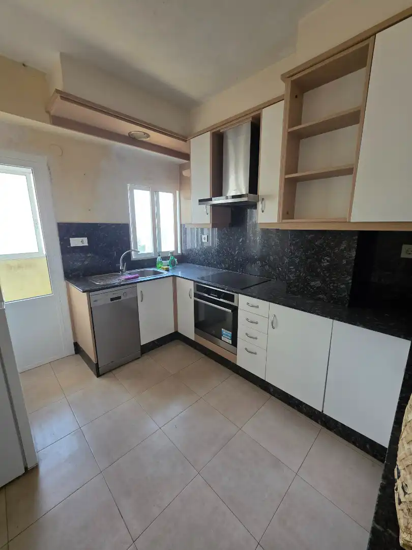 Küche von Wohnung zum Verkauf in Ferrol mit Heizung und Ofen
