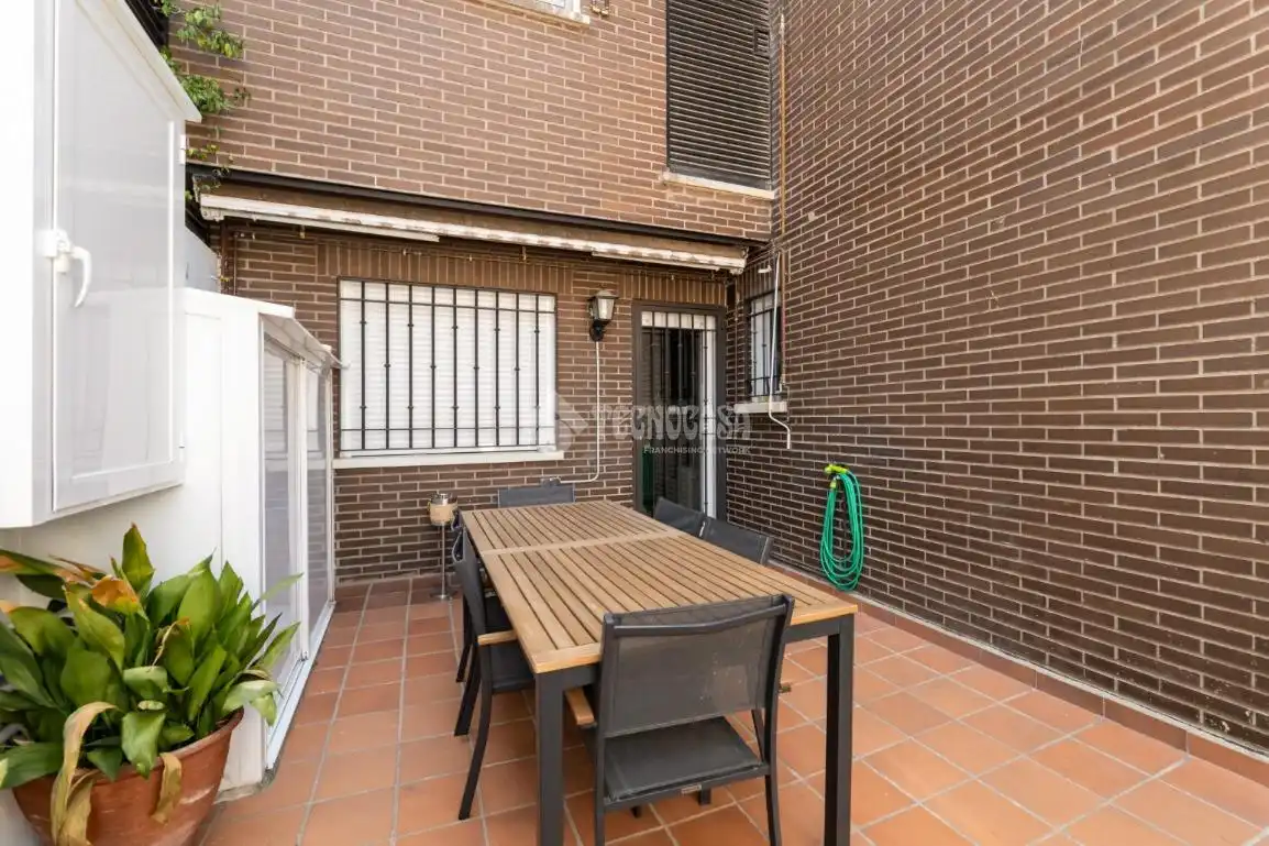 Terraza de Piso en venta en Torrelodones con Calefacción, Terraza y Piscina comunitaria