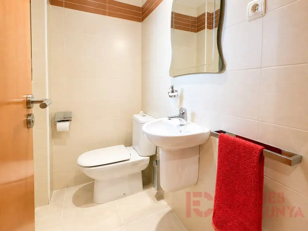 Bathroom of Houses for sale in Vilablareix  with Air Conditioner and Heating