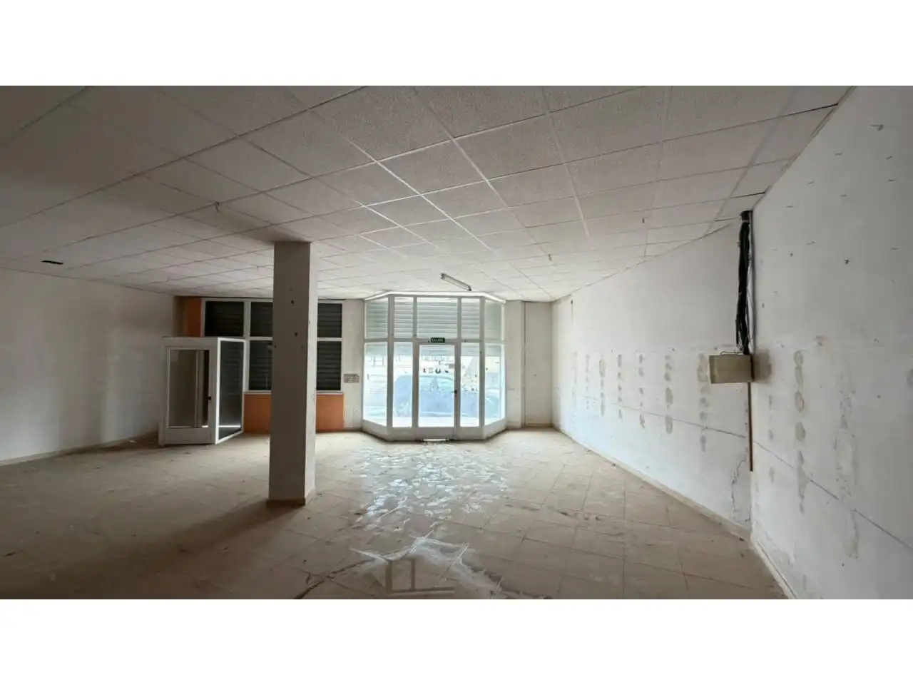 Business premises for sale in Caudete, imagen 3