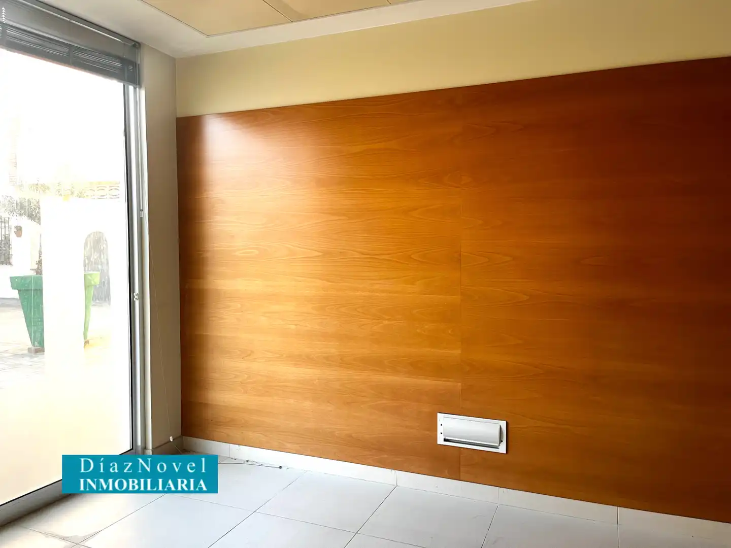 Commercial properties for sale in Rincón de la Victoria  with Air Conditioner