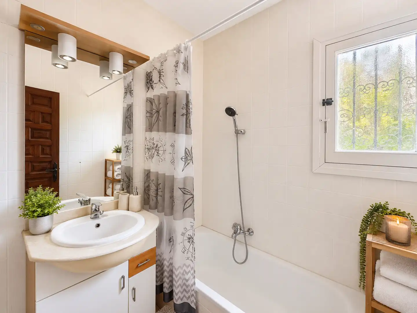 Baño de Dúplex en venta en Altea con Aire acondicionado, Terraza y Amueblado