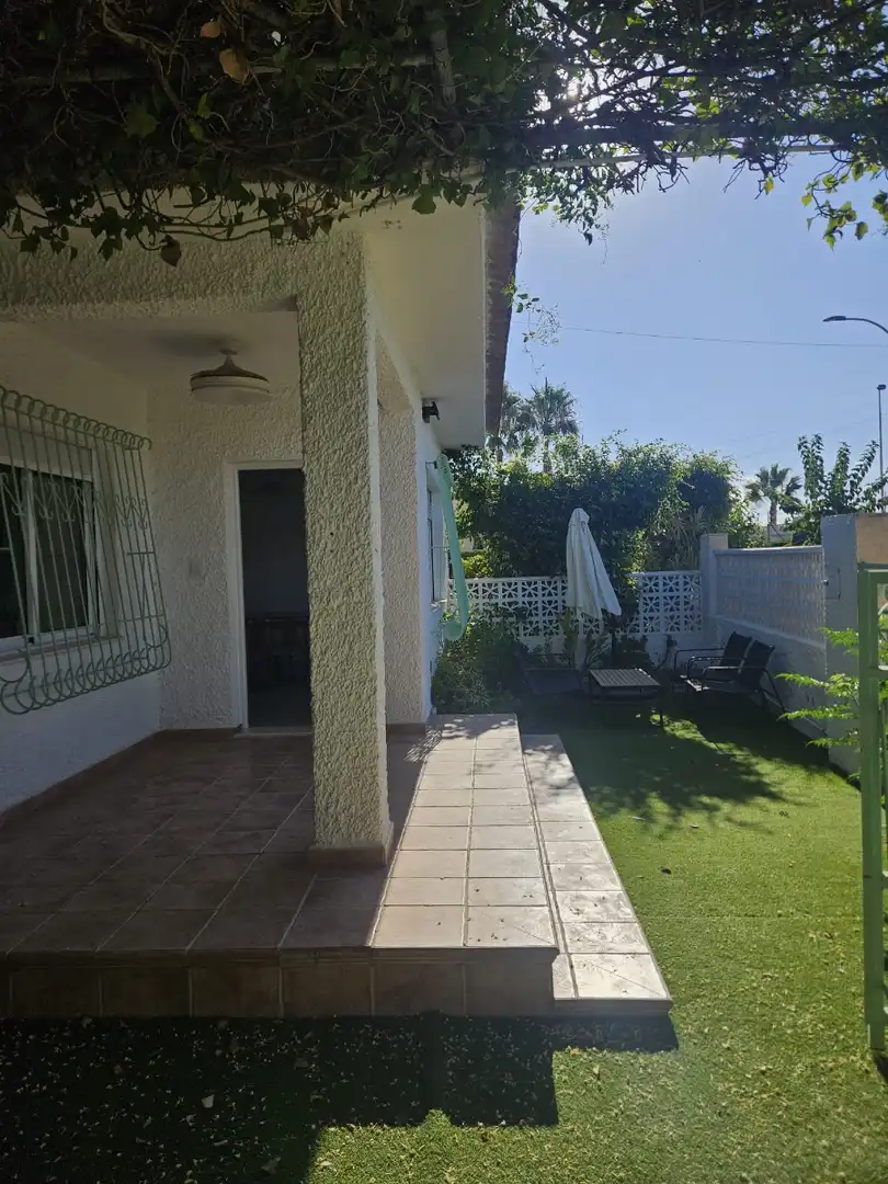 Villa mit Garten zur Miete in Torre de la Horadada, imagen 3