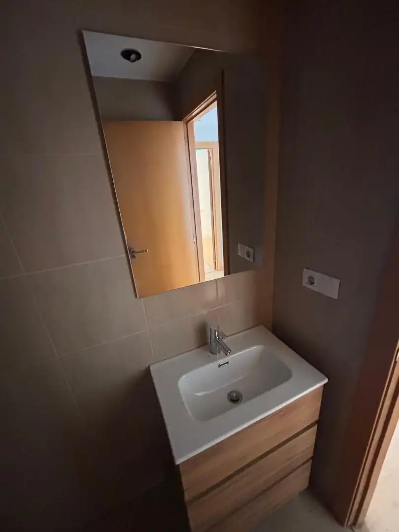 Bathroom of Flat for sale in Zaragoza  with Heating, Private garden and Parquet flooring