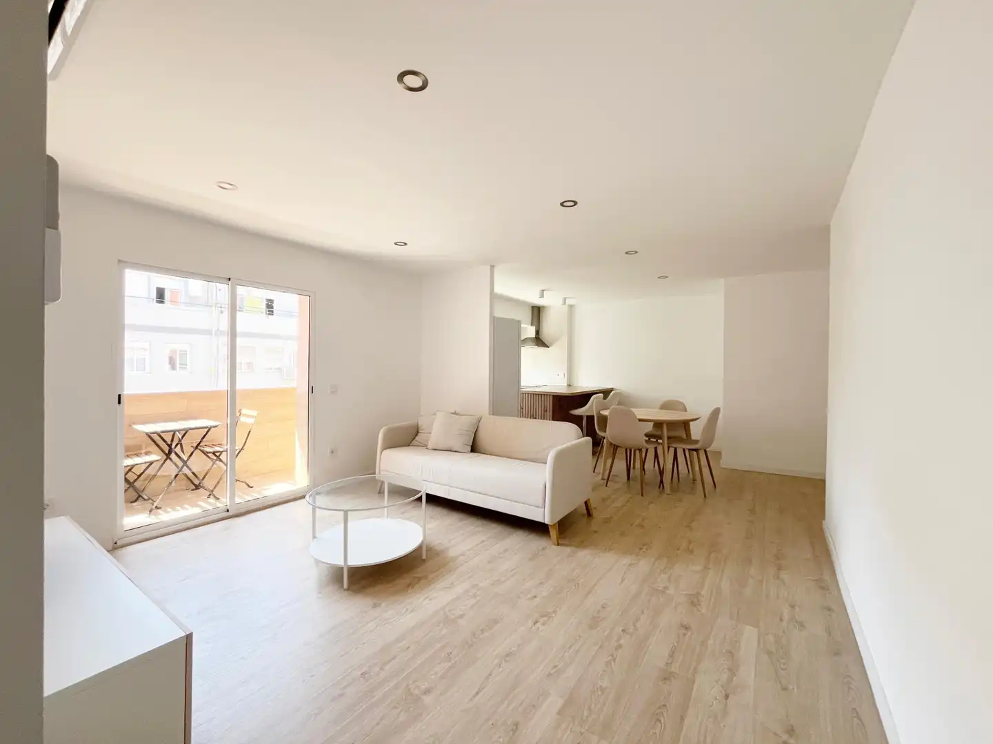 Living room of Flat for rent in Valencia  with Air Conditioner, Heating and Furnished