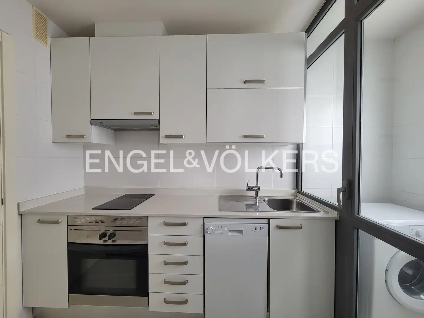 Cocina de Piso en venta en Madrid con Calefacción y Piscina
