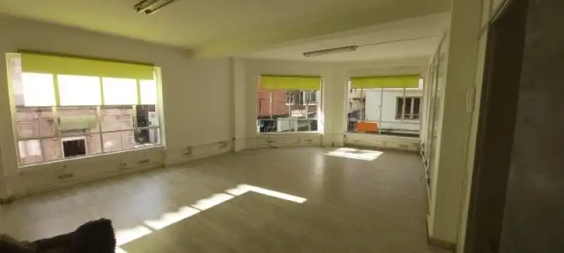 Business premises to rent in Inmobiliaria - Barreda, imagen 3