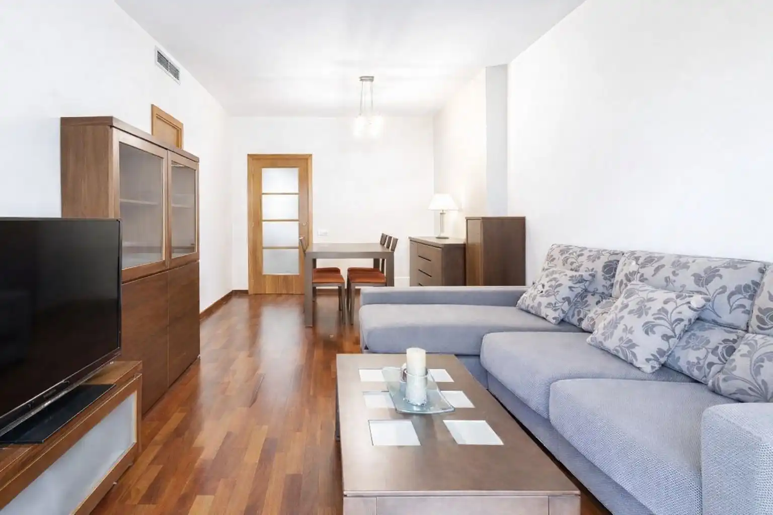 Sala de estar de Piso en venta en Montgat con Calefacción, Parquet y Terraza