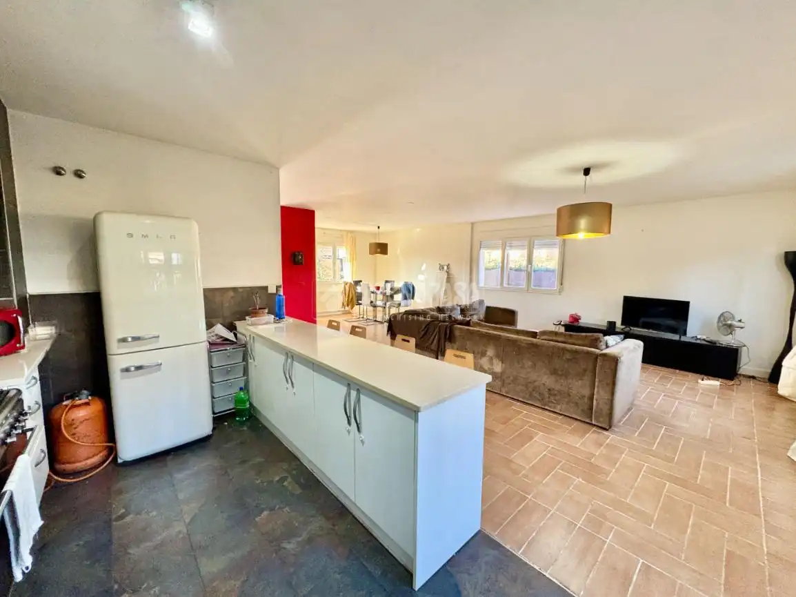 Cocina de Casa adosada en venta en Yunquera de Henares con Aire acondicionado y Calefacción