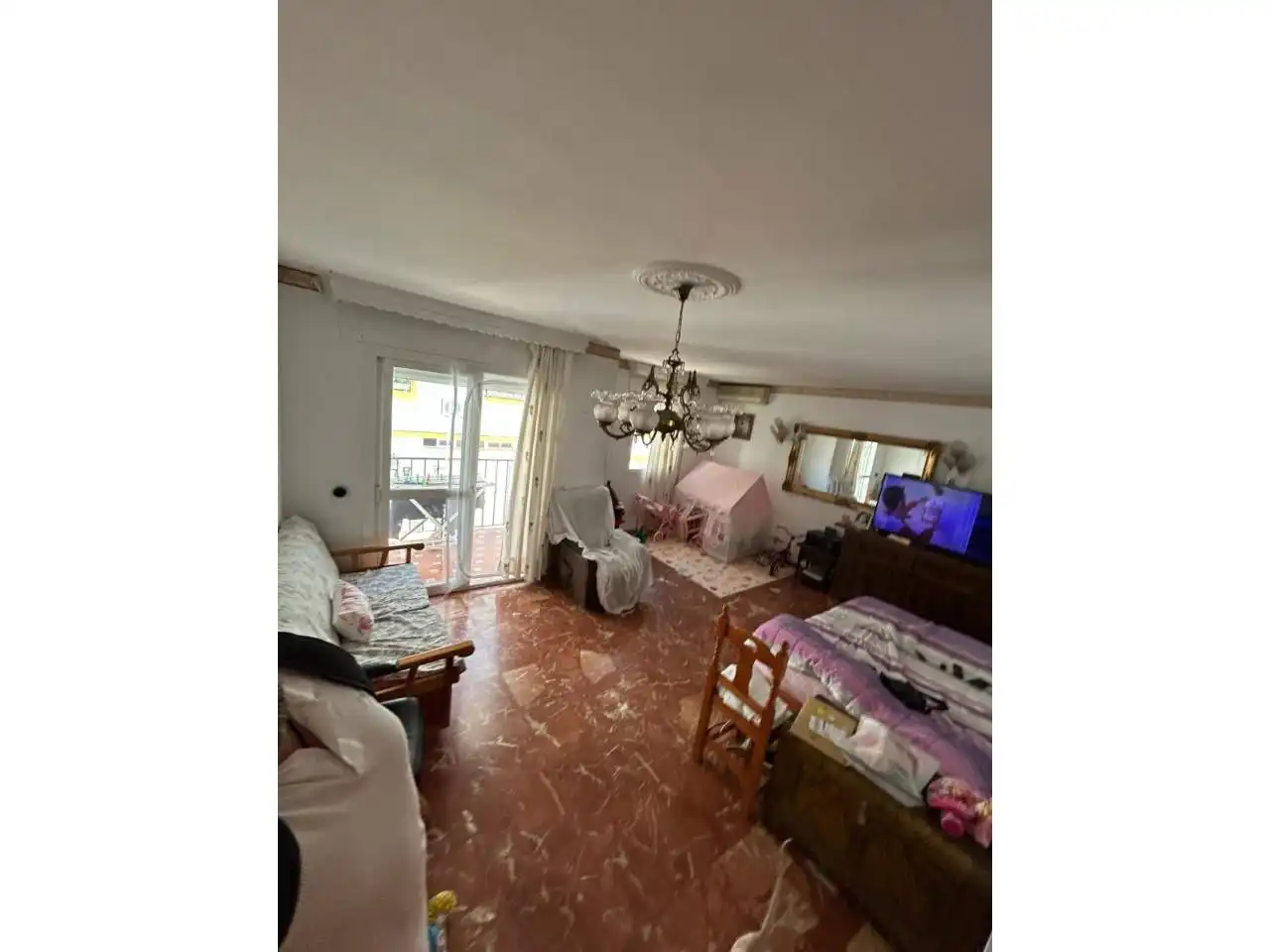 Schlafzimmer von Einfamilien-Reihenhaus zum Verkauf in Estepona mit Klimaanlage und Terrasse