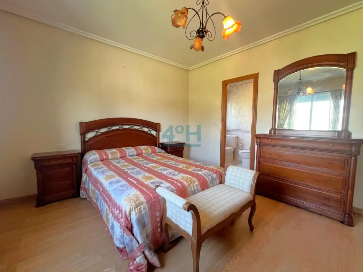 Habitación de Casa o chalet en venta en Barbadás con Calefacción, Jardín privado y Terraza