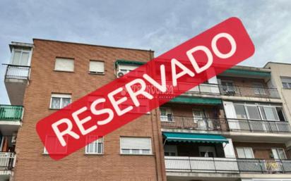 Vista exterior de Pis en venda en Coslada amb Calefacció i Terrassa