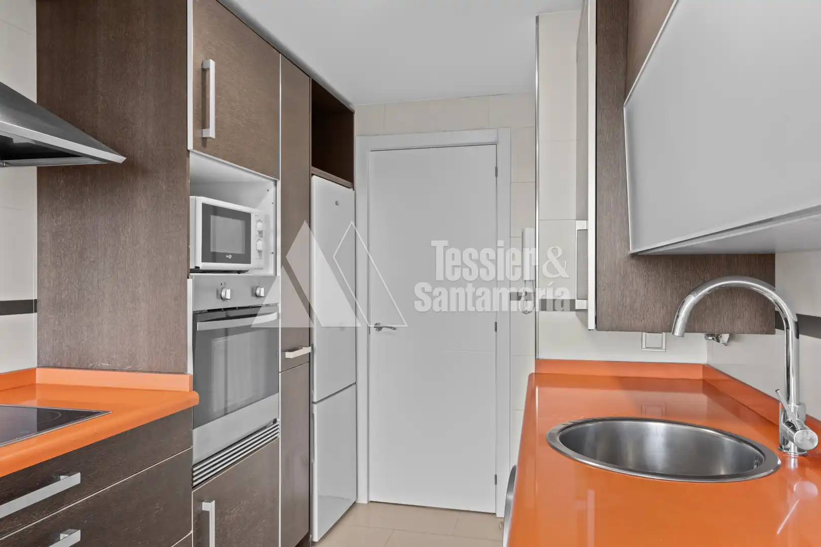 Kitchen of Flat for sale in Gijón   with Heating, Parquet flooring and Storage room