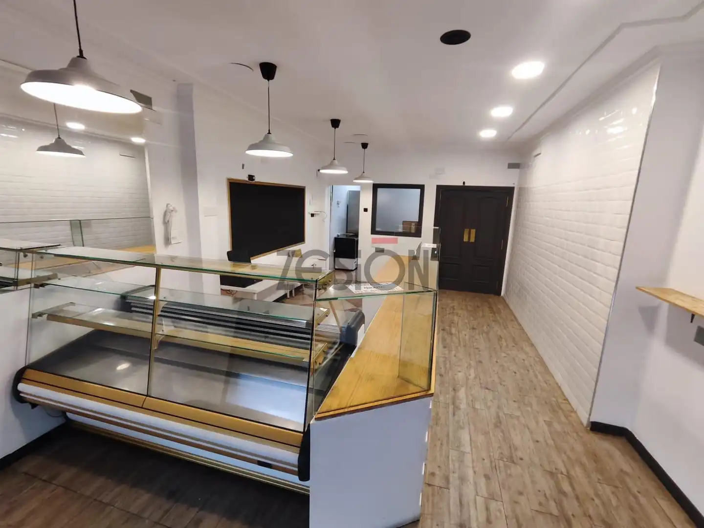 Locale commerciale in cessione a Massamagrell