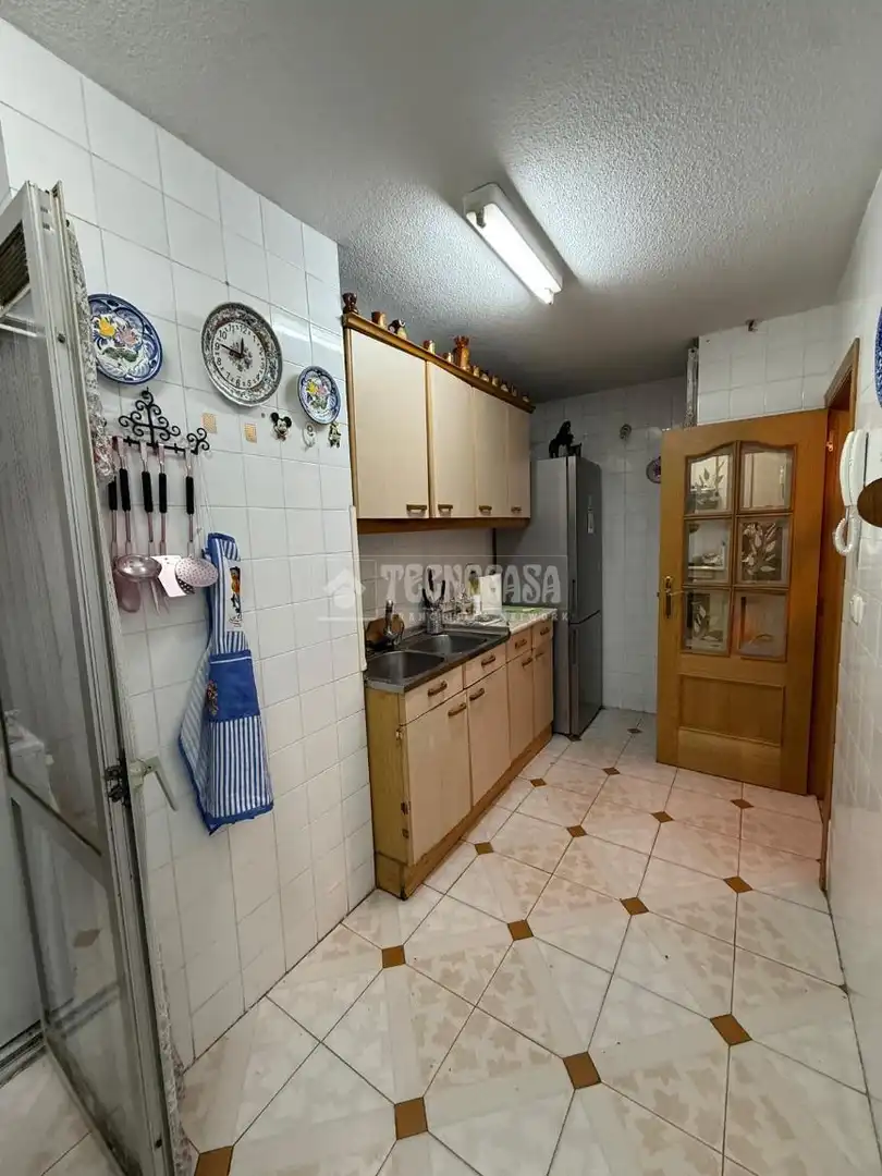 Cocina de Piso en venta en Madrid con Calefacción