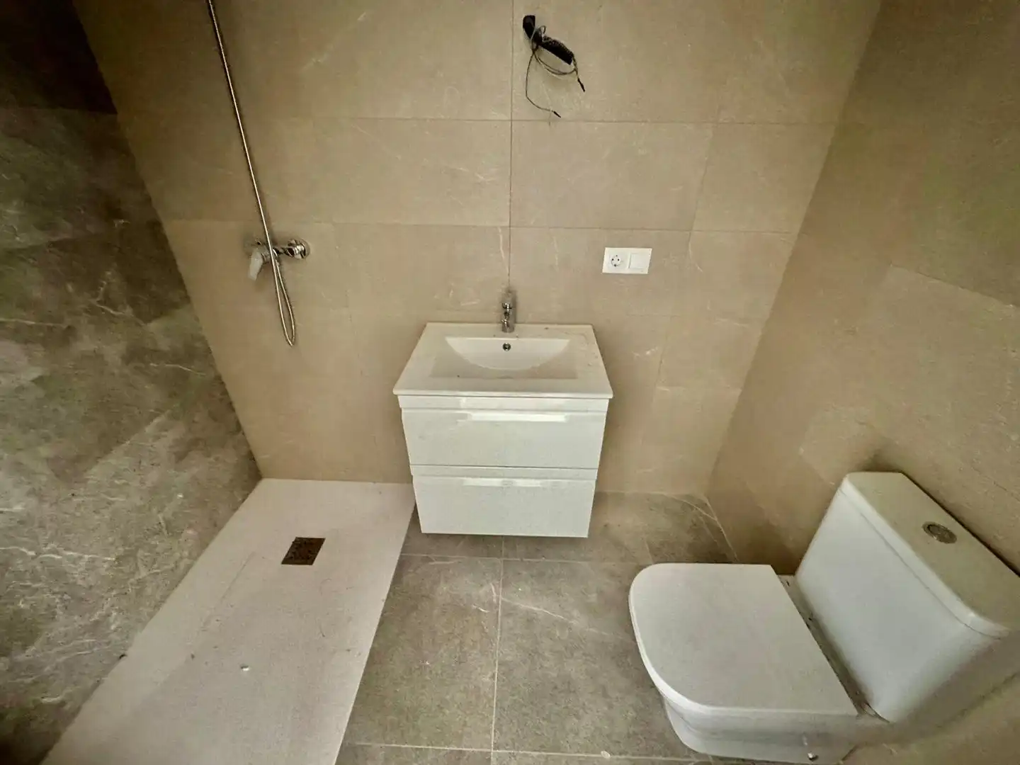 Baño de Dúplex en venta en Fuengirola con Aire acondicionado y Balcón